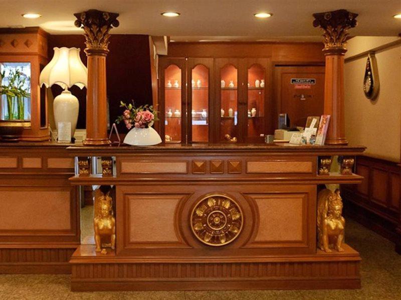 Khách sạn Golden House Bangkok