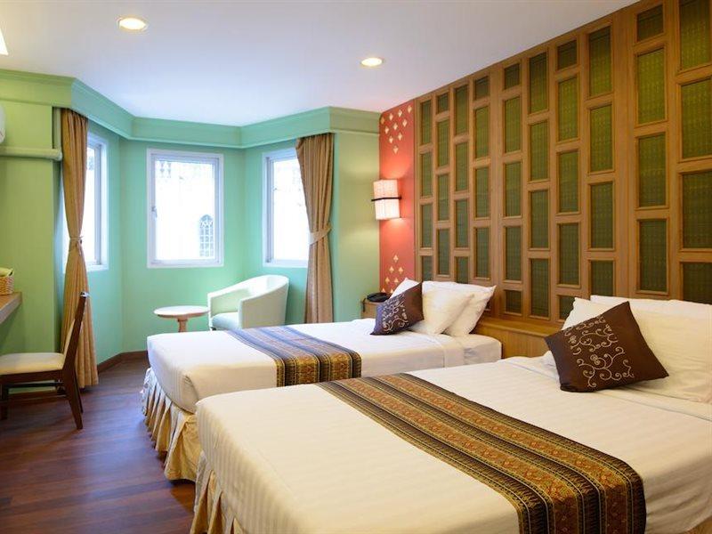 Golden House Khách sạn 3*