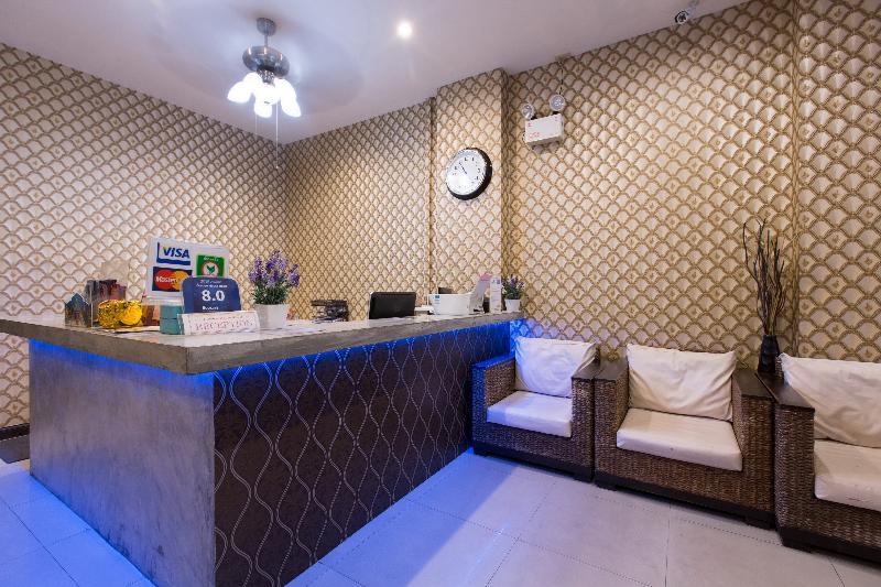 Golden House Khách sạn 3*