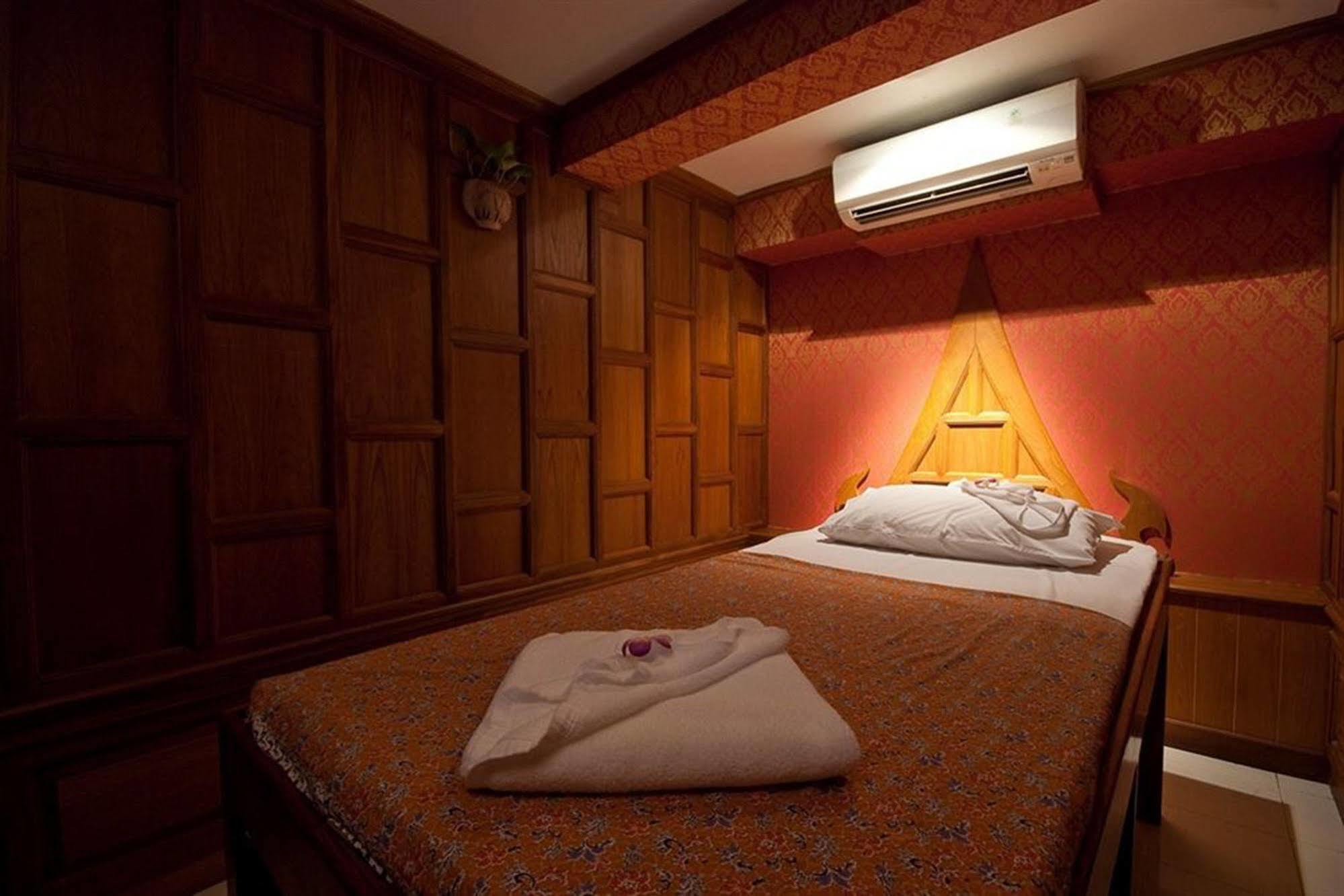 Golden House Khách sạn Bangkok